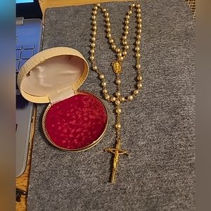 VINTAGE GOLDTONE ROSARY BEADS AND BOX